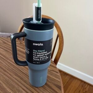 Owala NEW 40oz Tumbler